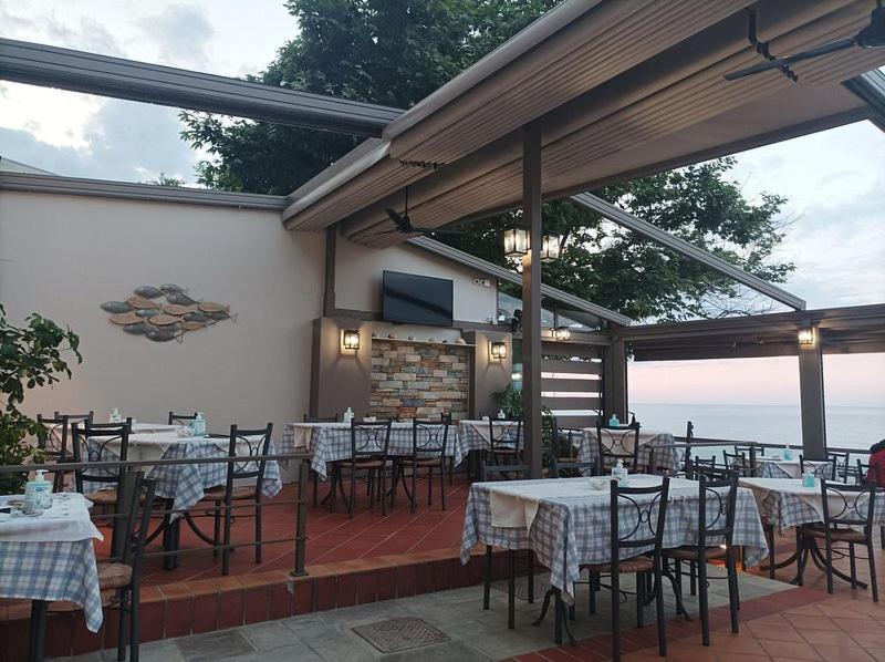 Ενοικιαζόμενα Δωμάτια "Pelion Plaza" Agios Ioannis  Exterior photo